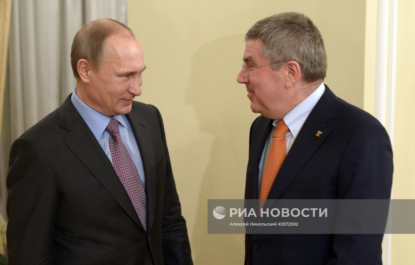 Президент РФ В.Путин провел встречу с президентом МОК Т.Бахом