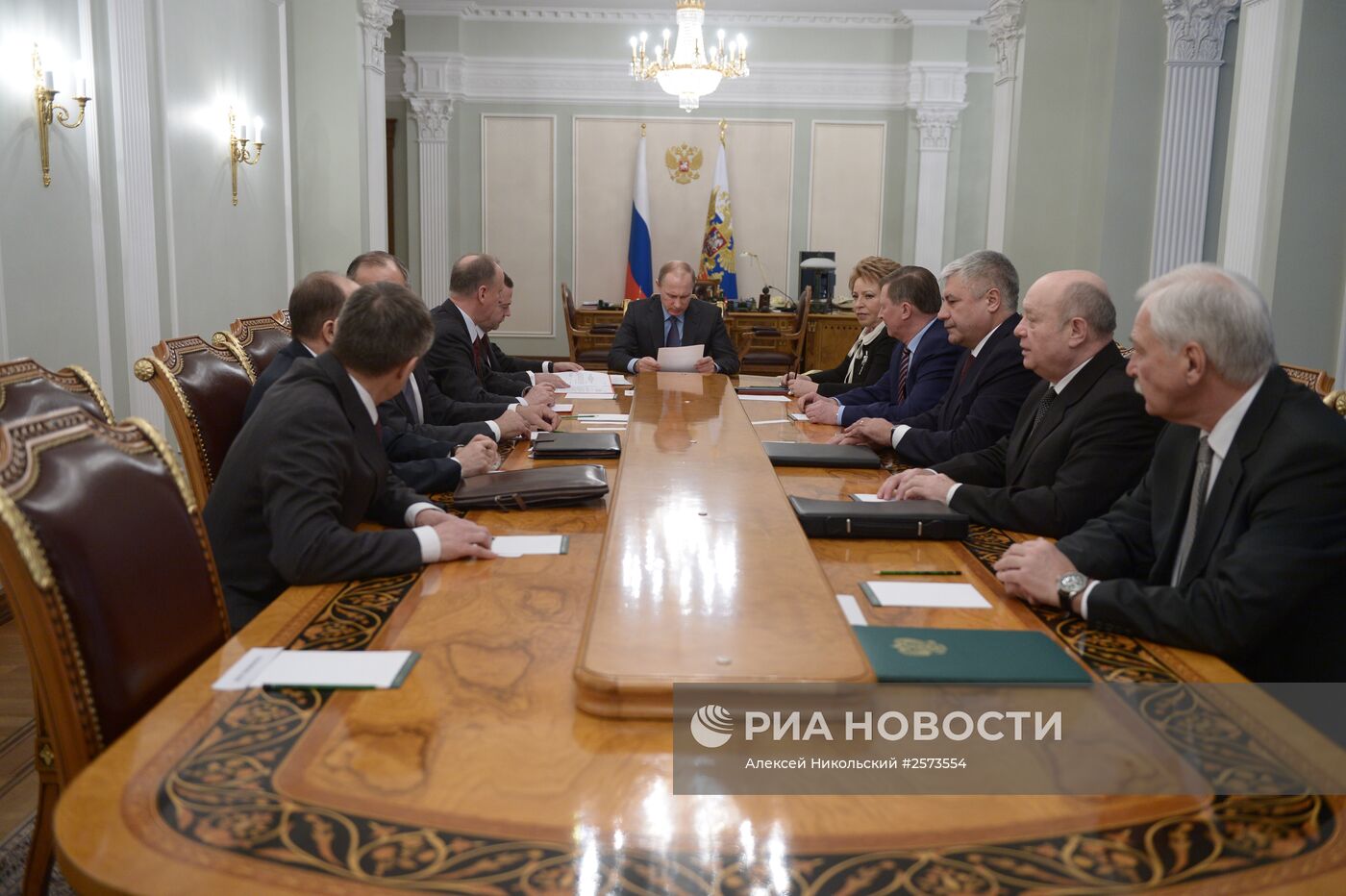 Президент РФ В.Путин провел совещание с постоянными членами Совета Безопасности РФ
