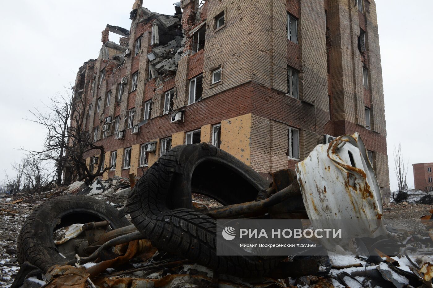 Разрушенный аэропорт Донецка