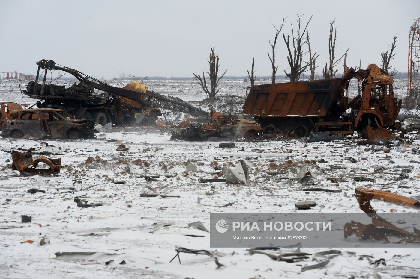 Разрушенный аэропорт Донецка