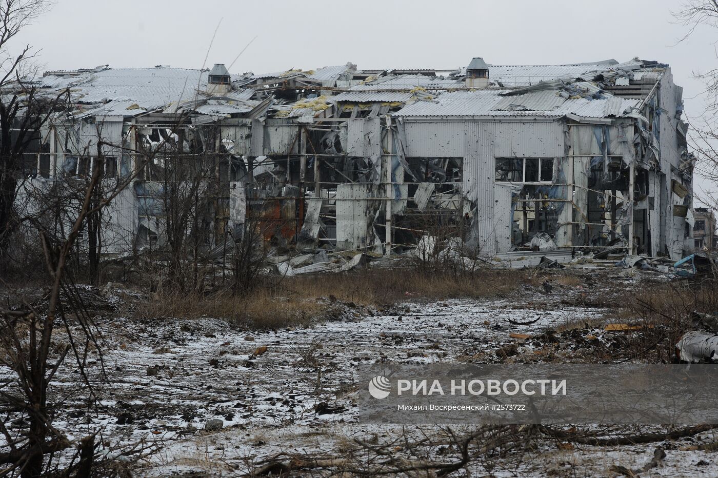 Разрушенный аэропорт Донецка