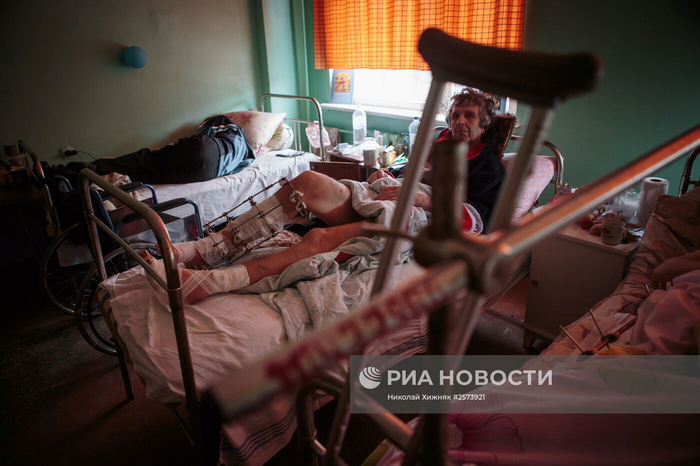 Ополченцы ДНР в госпитале Горловки