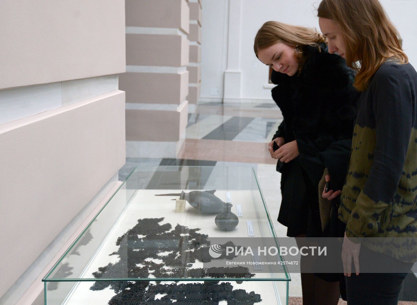 Демонстрация археологических находок, обнаруженных на территории Музыкального театра им. Станиславского и Немировича-Данченко