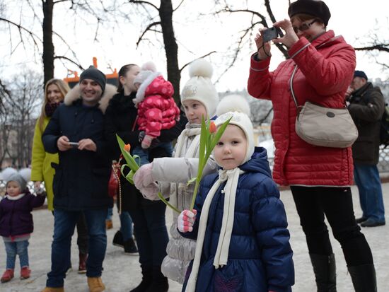 Празднование Широкой Масленицы в Москве