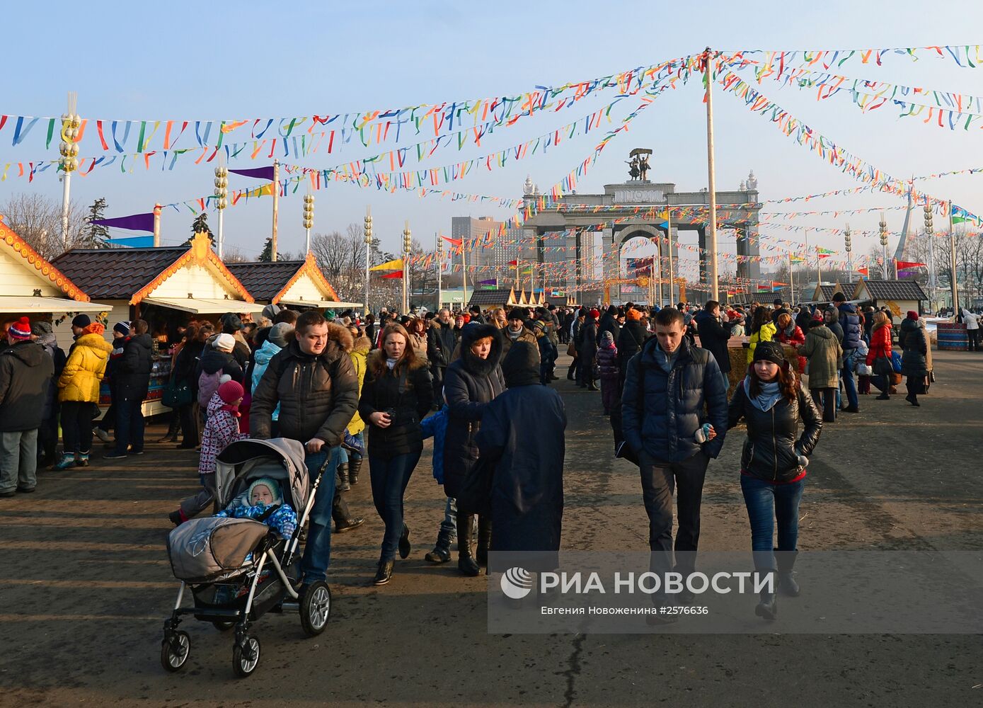 Празднование Широкой Масленицы в Москве
