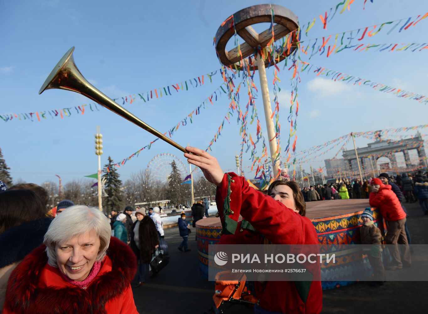 Празднование Широкой Масленицы в Москве