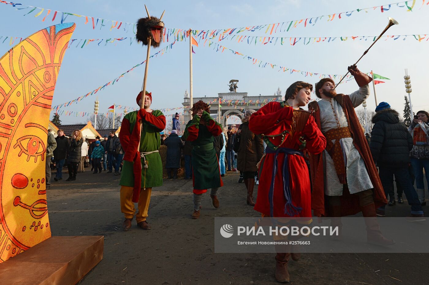 Празднование Широкой Масленицы в Москве