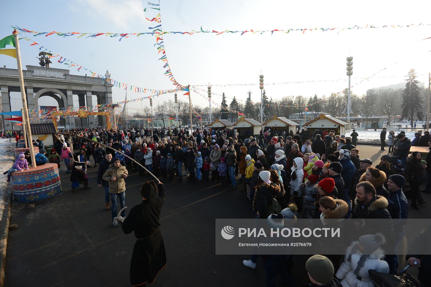 Празднование Широкой Масленицы в Москве