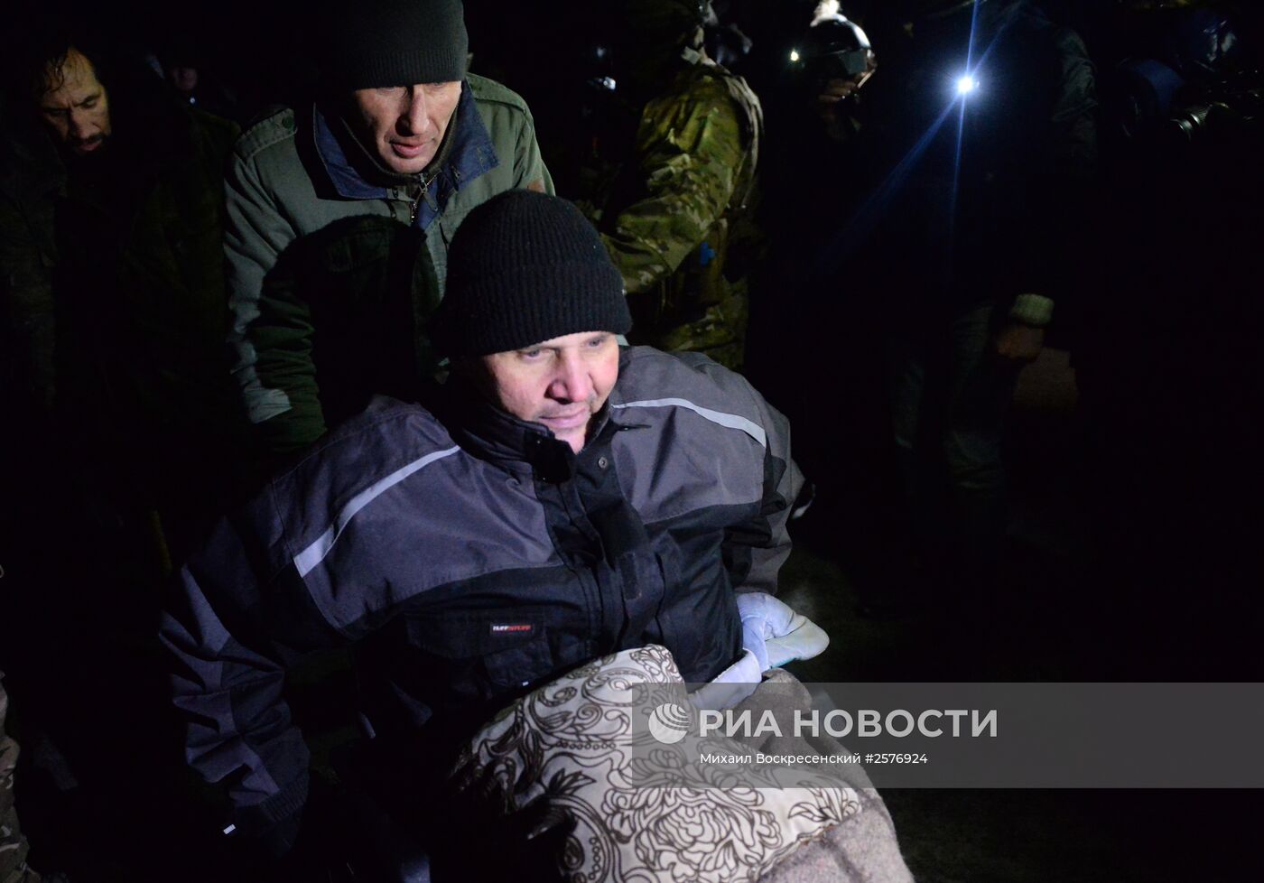 Обмен пленными между ополченцами ДНР, ЛНР и украинскими силовикам