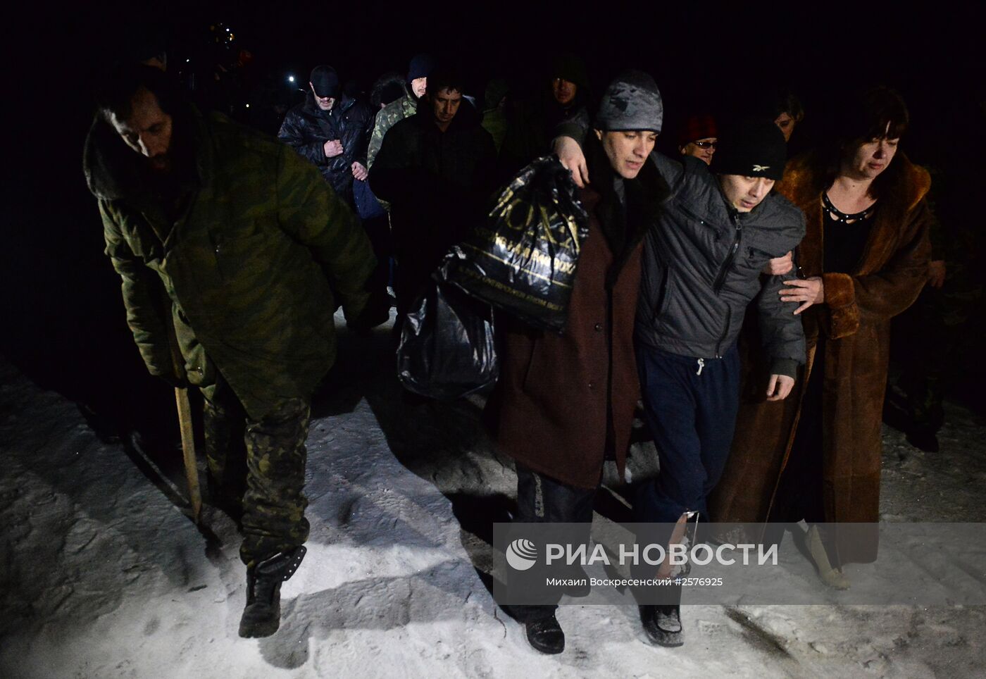 Обмен пленными между ополченцами ДНР, ЛНР и украинскими силовикам