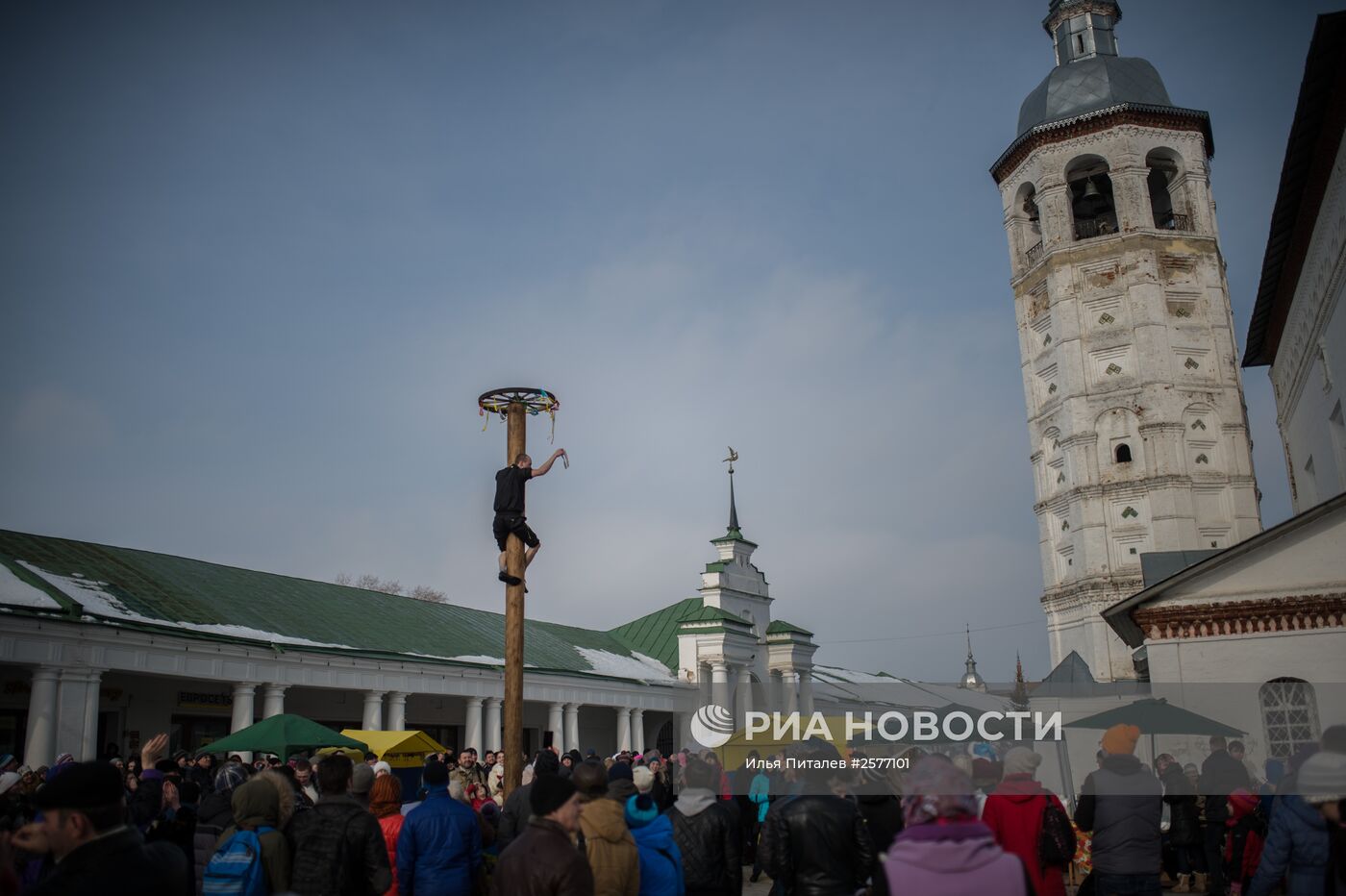 Празднование Масленицы в Суздале