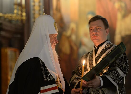 Патриарх Московский и всея Руси Кирилл в храме Христа Спасителя совершил вечерню с чином прощения