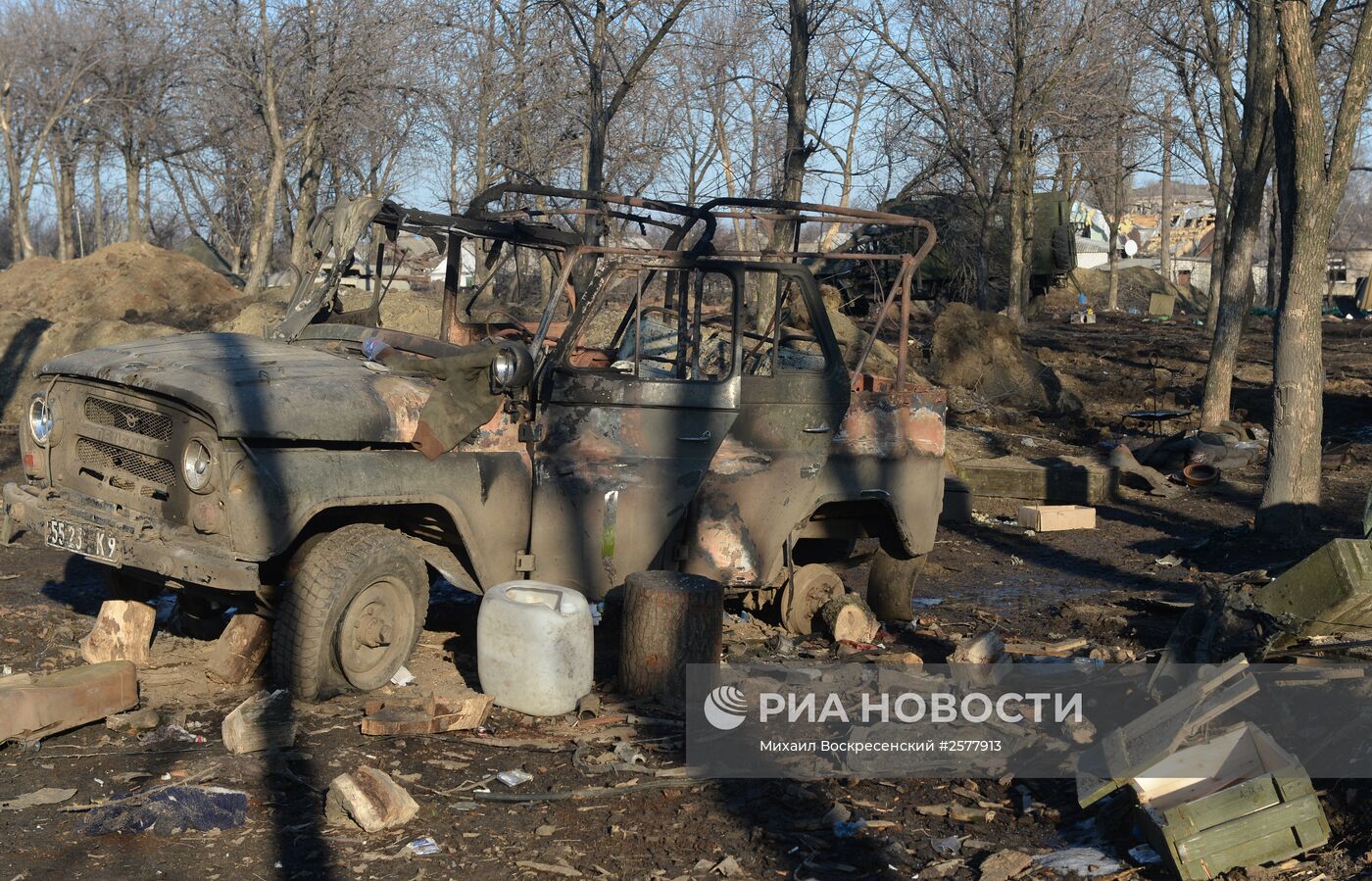 Разрушенный укрепрайон украинских силовиков на окраине города Дебальцево