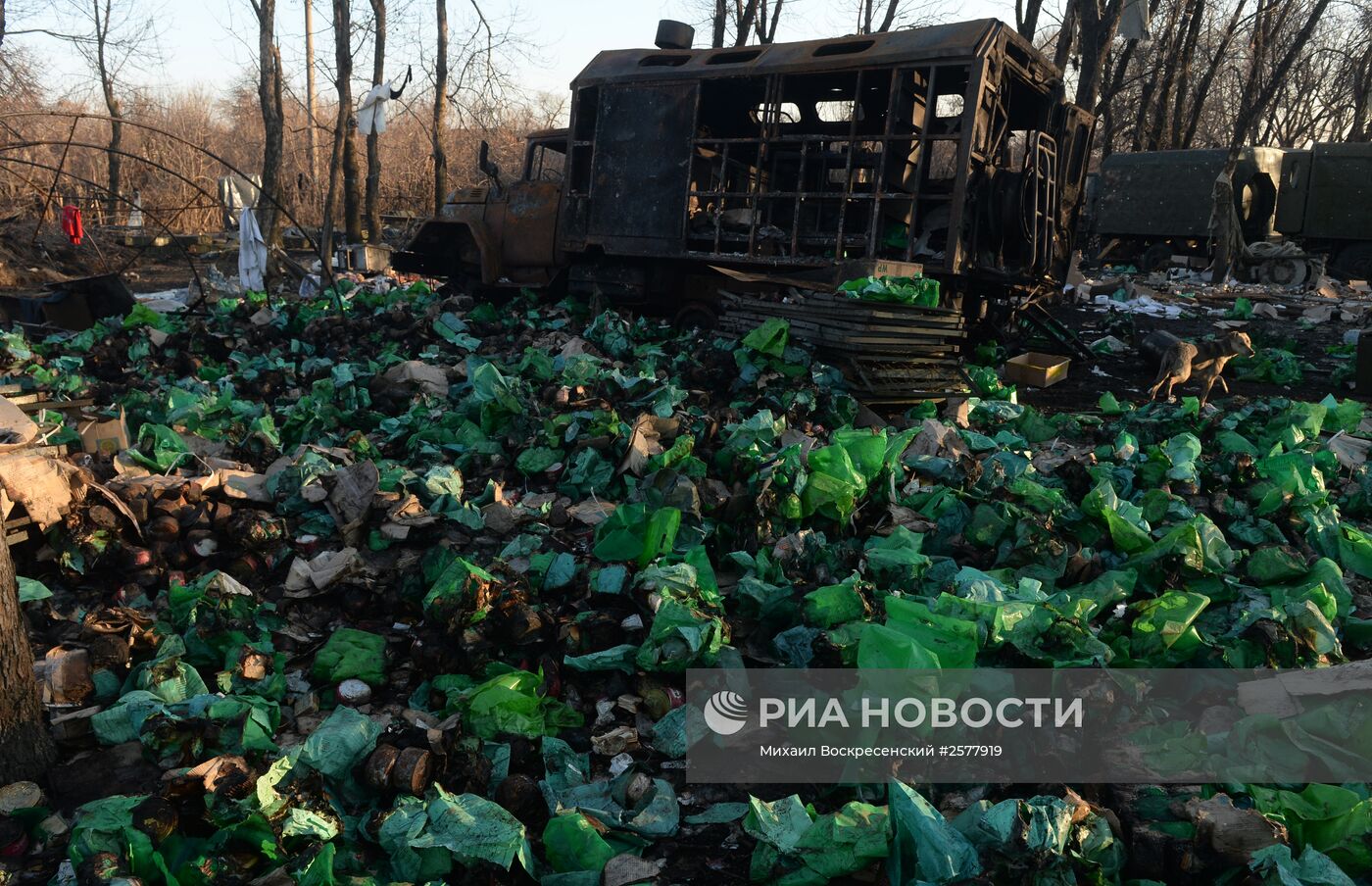 Разрушенный укрепрайон украинских силовиков на окраине города Дебальцево