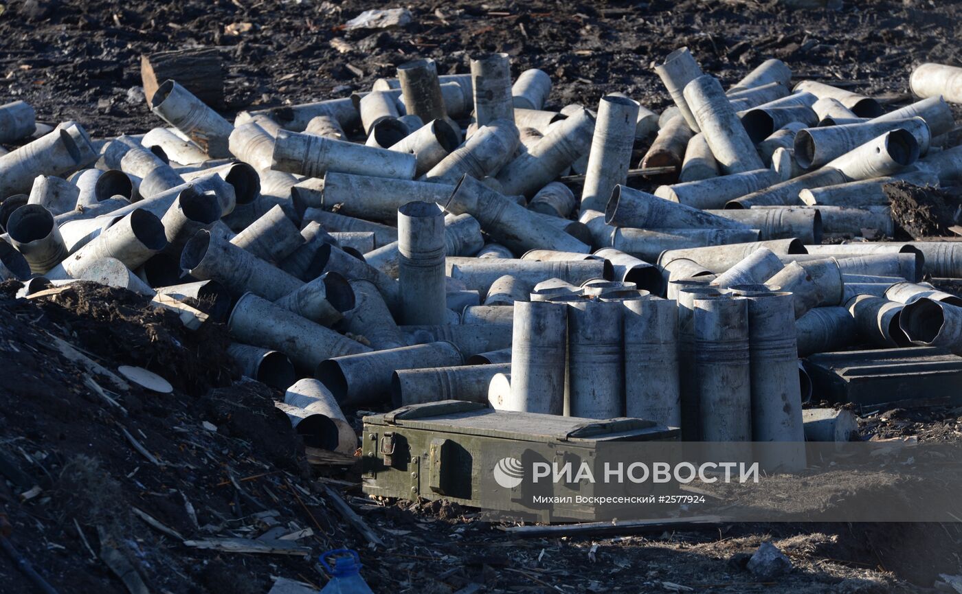Разрушенный укрепрайон украинских силовиков на окраине города Дебальцево