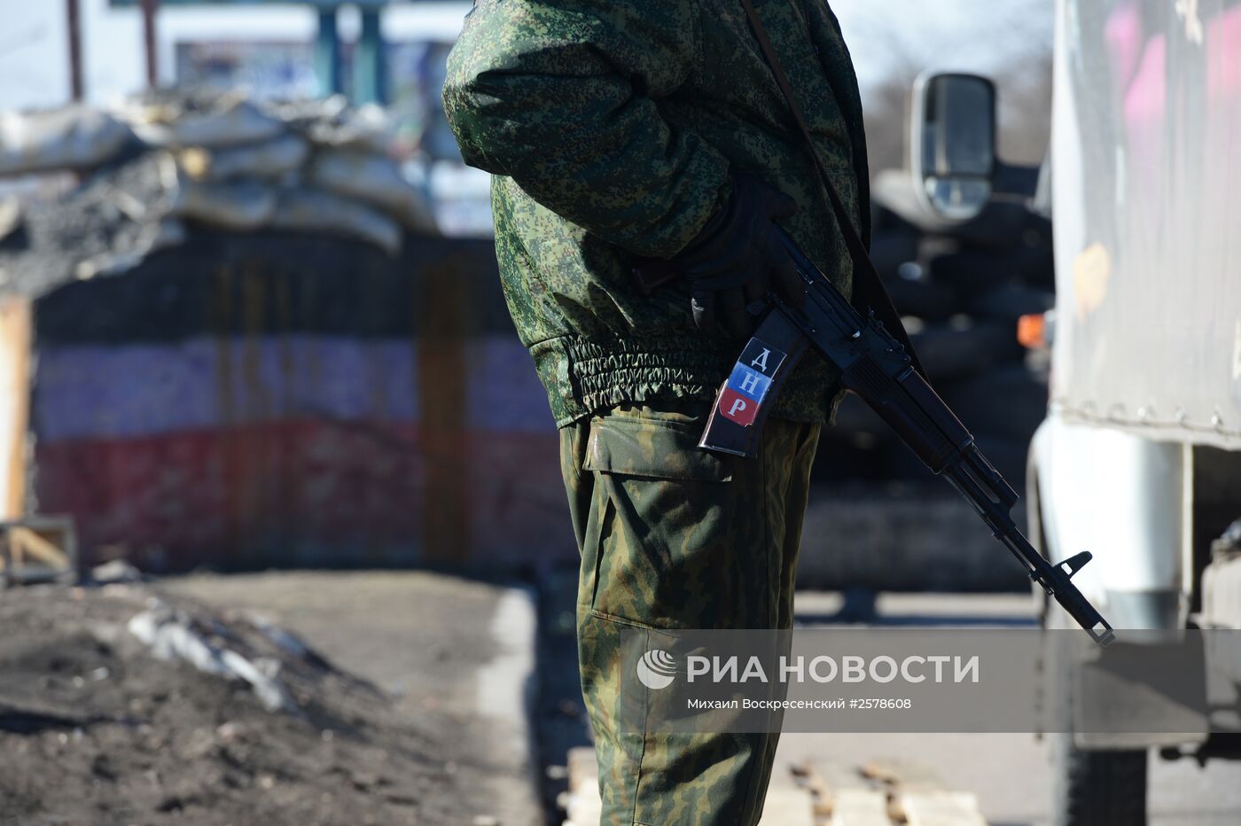 Блокпост ополченцев ДНР на выезде из Макеевки
