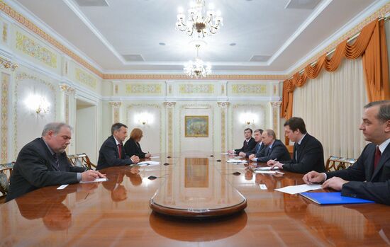 Президент РФ В.Путин встретился с главой Международного Комитета Красного Креста П.Маурером