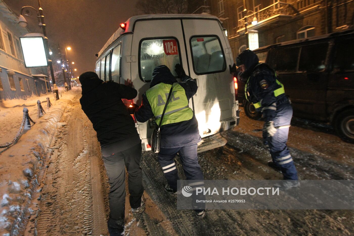 Снегопад во Владивостоке