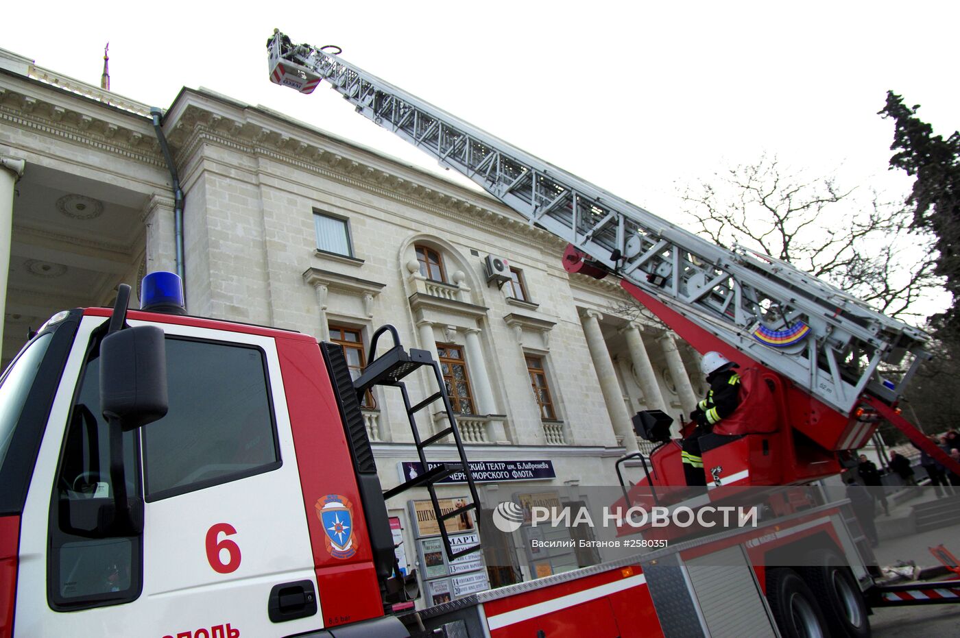 Совместные пожарно-тактические учения в Севастополе