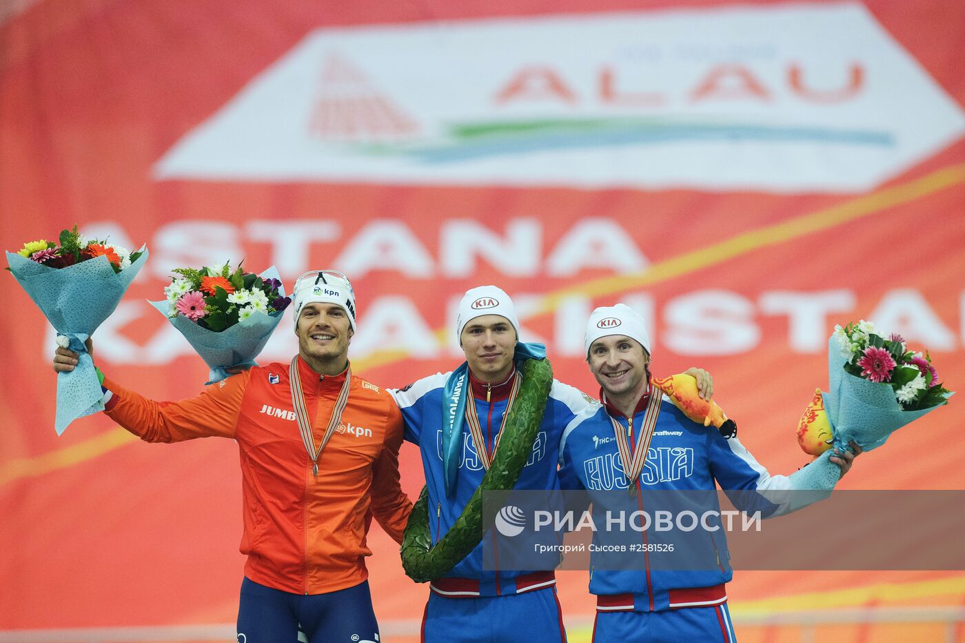 Конькобежный спорт. Чемпионат мира в спринтерском многоборье. Второй день