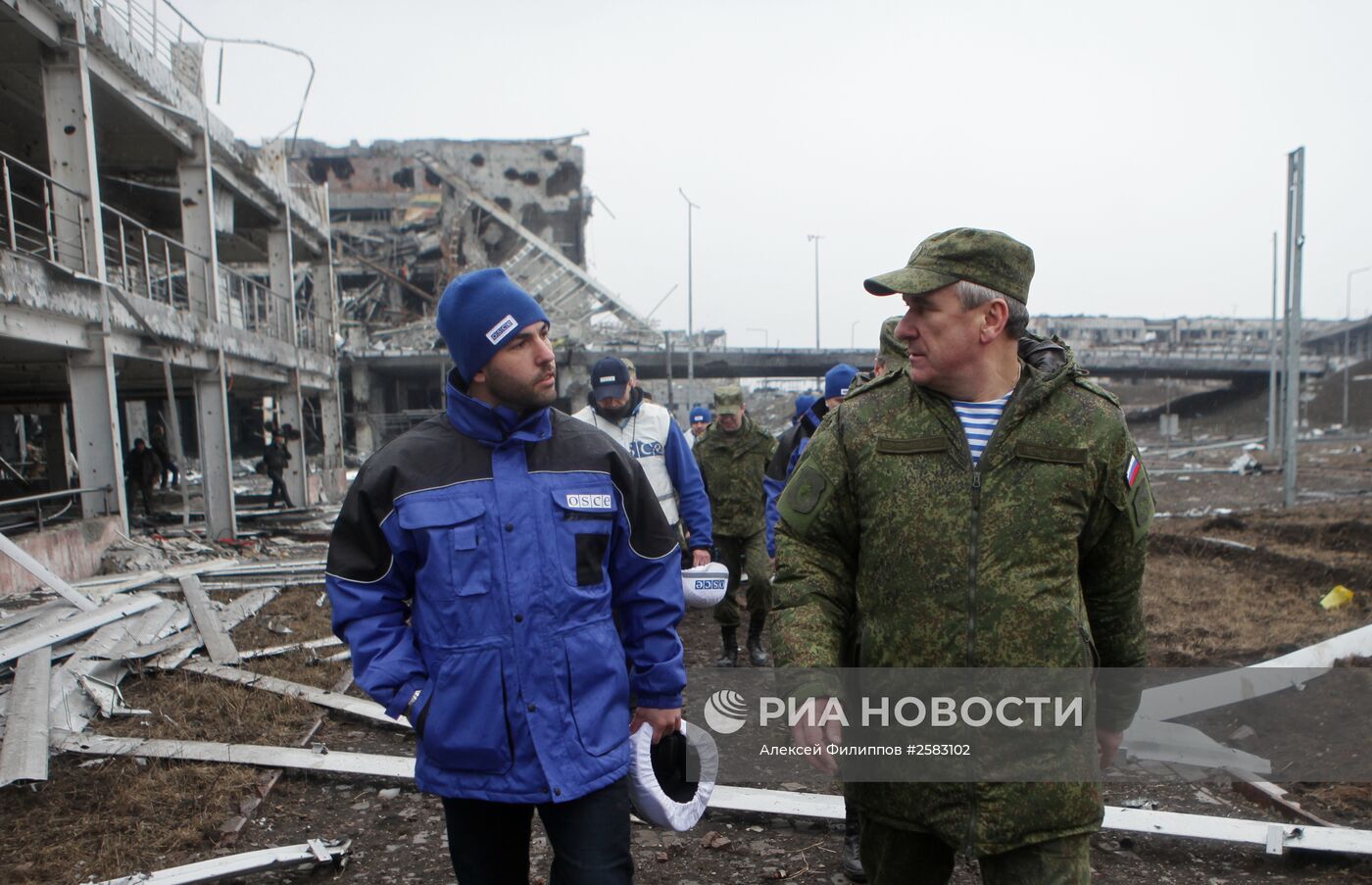 Представители миссии ОБСЕ посетили аэропорт Донецка