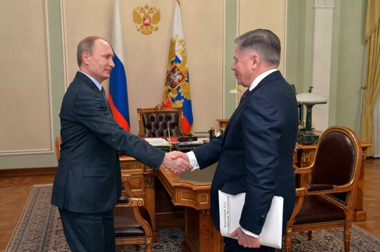 Президент России В.Путин встретился с председателем Верховного суда РФ В.Лебедевым