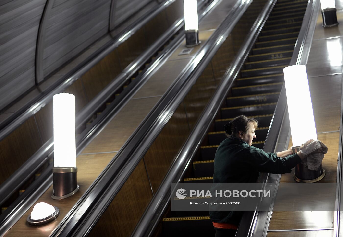 Ремонтные работы на станции "Сухаревская" Московского метрополитена