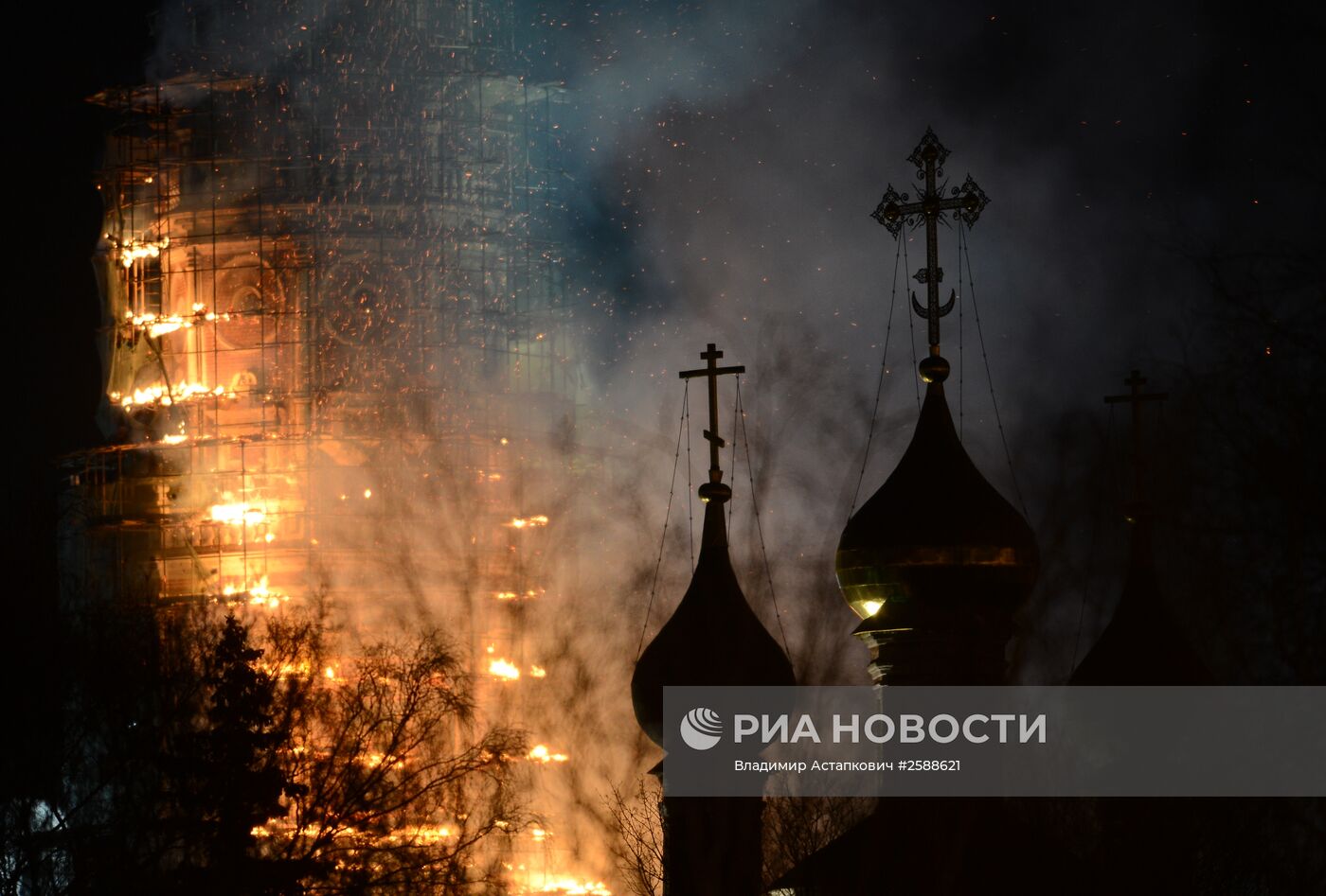 Пожар в Новодевичьем монастыре