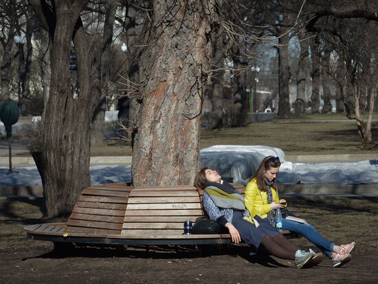 Теплая погода в Москве