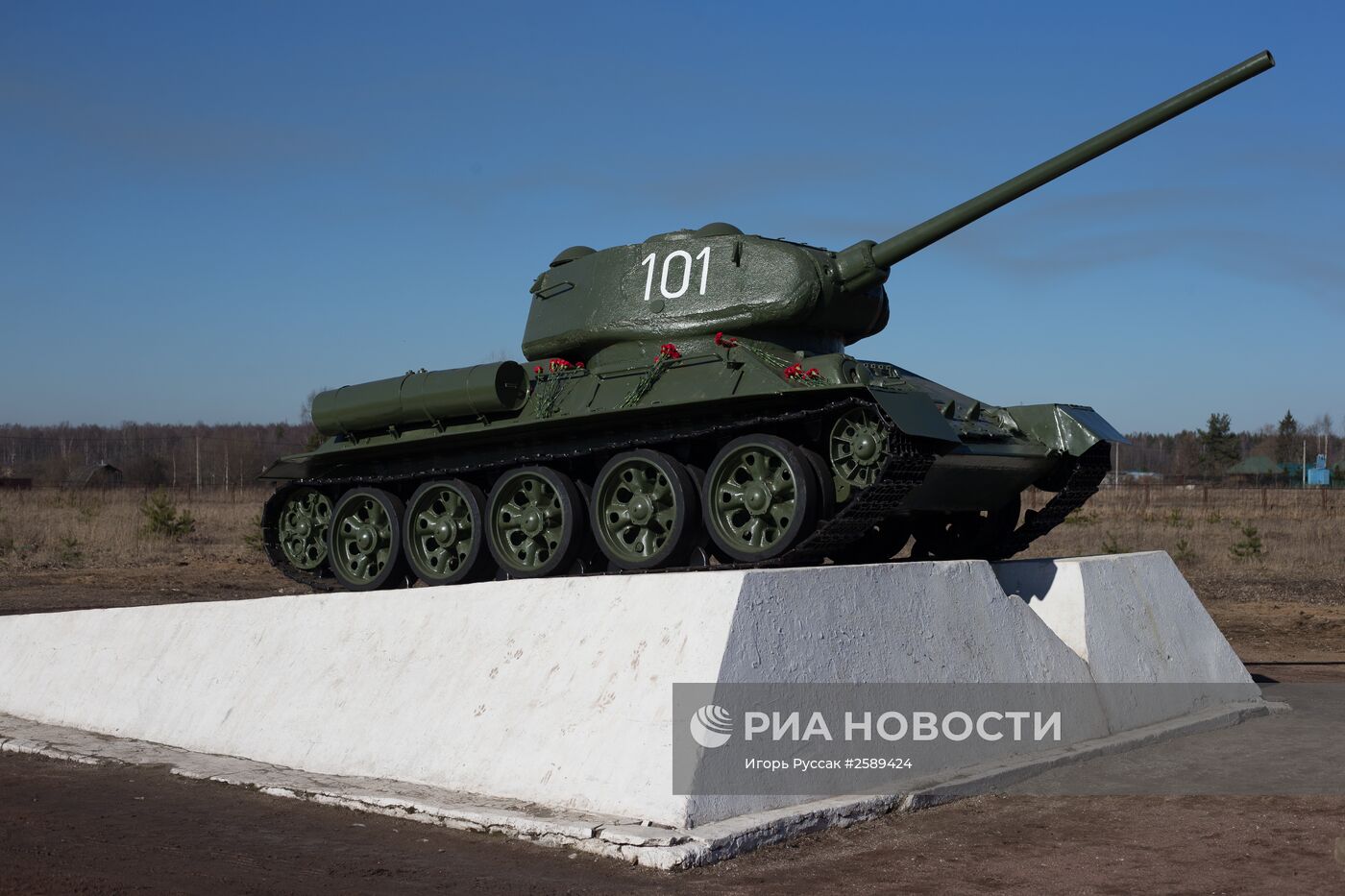 Отреставрированный танк Т-34 вернули на "Невский пятачок"