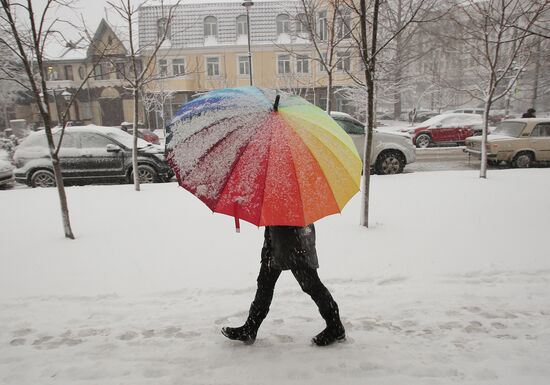 Снегопад в Симферополе