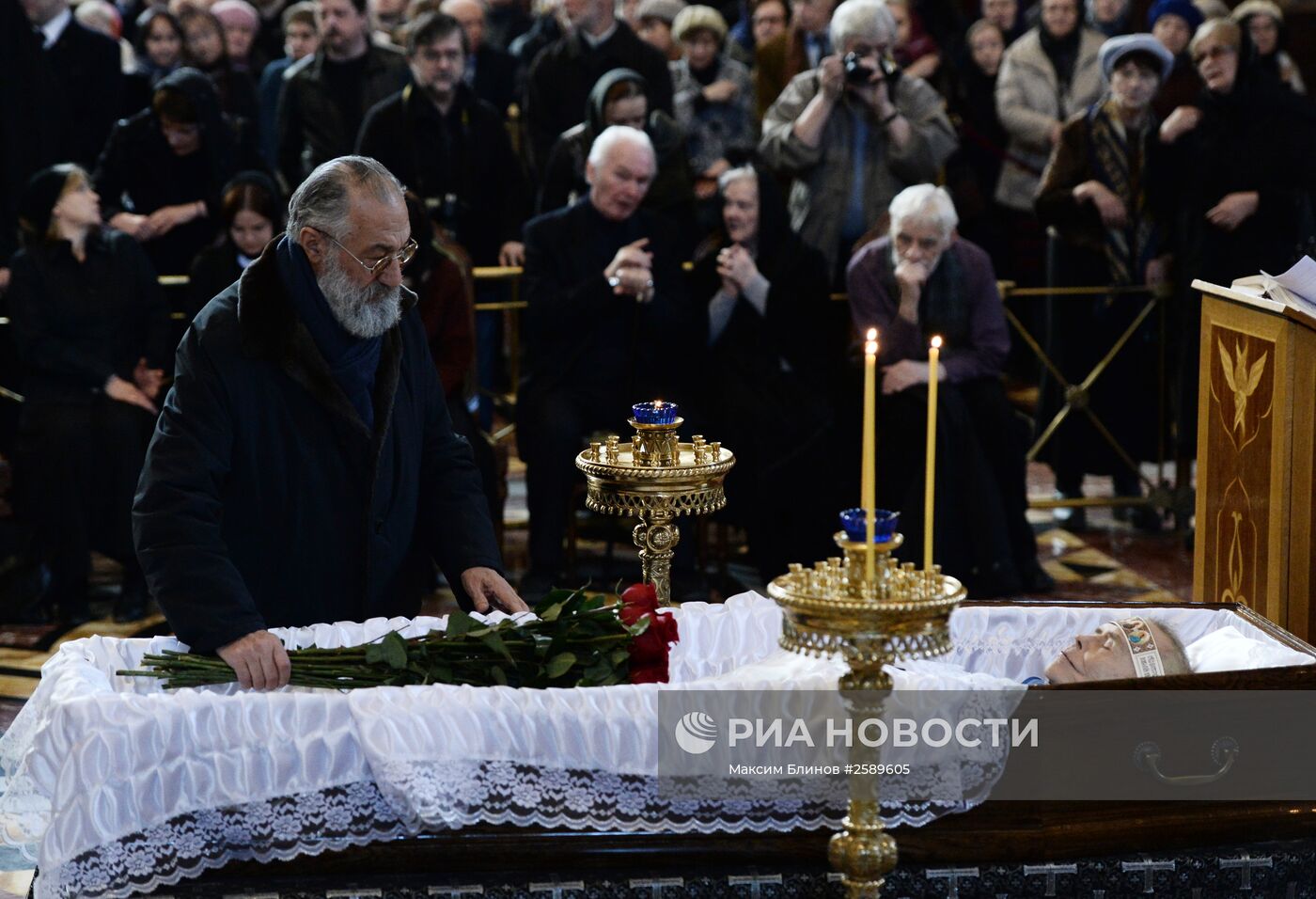 Отпевание писателя Валентина Распутина в храме Христа Спасителя