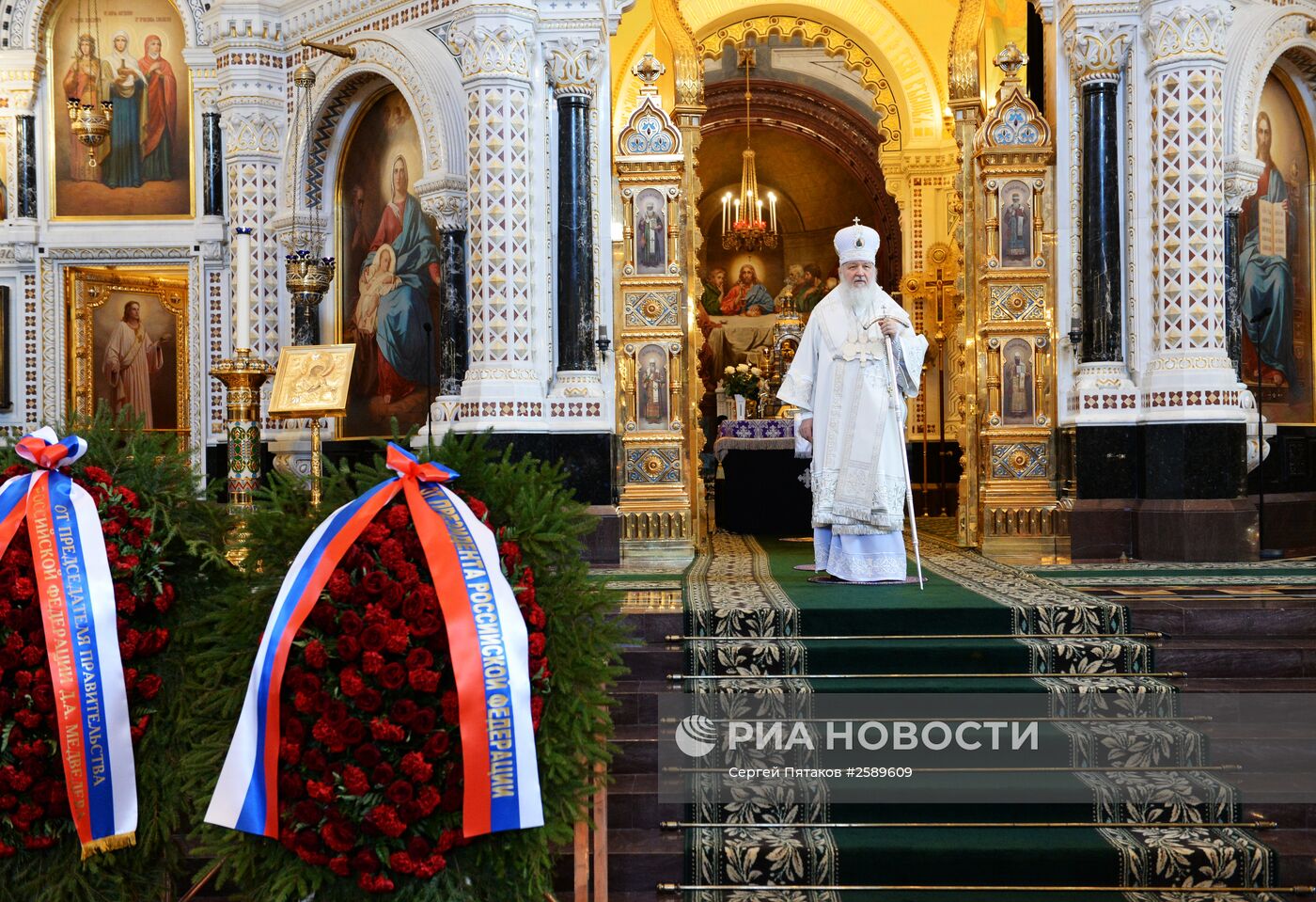 Отпевание писателя Валентина Распутина в храме Христа Спасителя