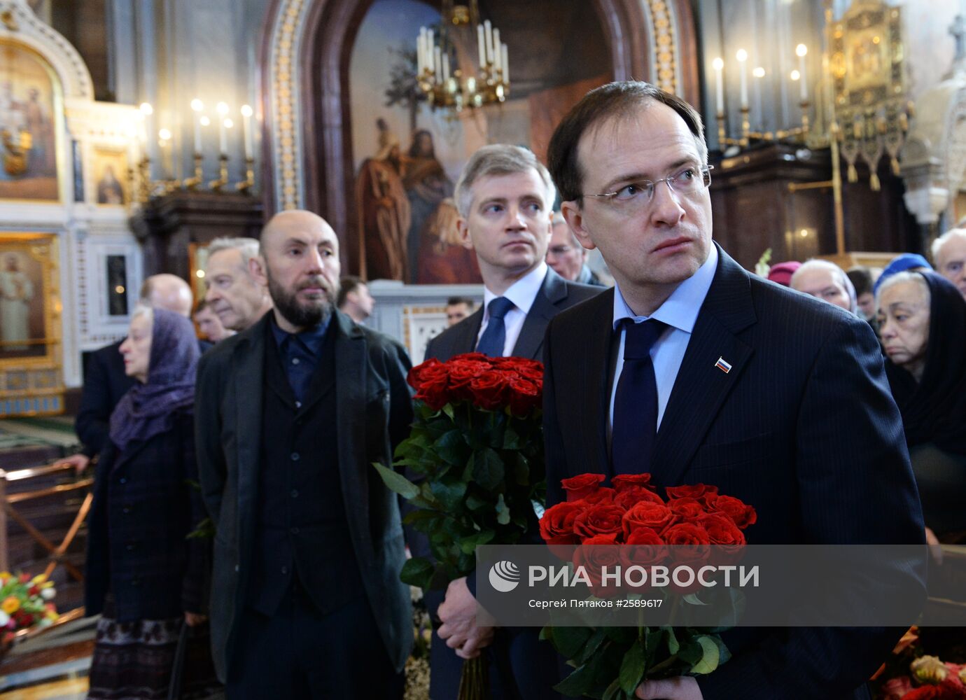 Отпевание писателя Валентина Распутина в храме Христа Спасителя