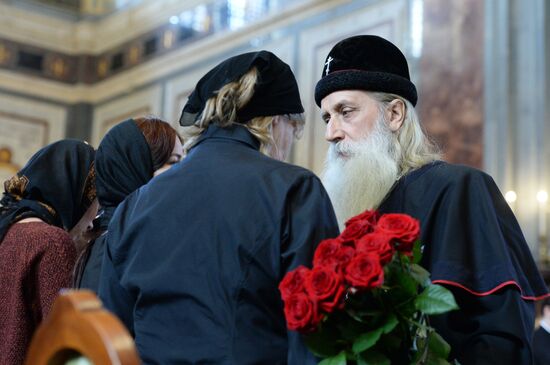 Отпевание писателя Валентина Распутина в храме Христа Спасителя