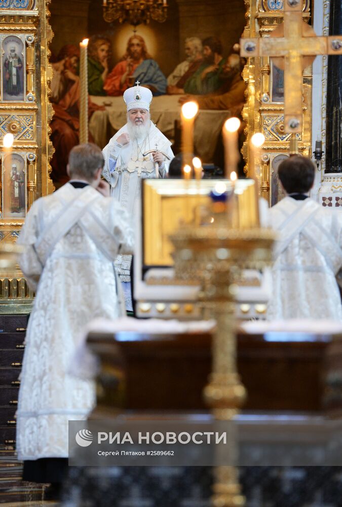 Отпевание писателя Валентина Распутина в храме Христа Спасителя