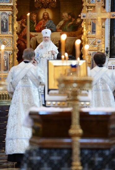 Отпевание писателя Валентина Распутина в храме Христа Спасителя