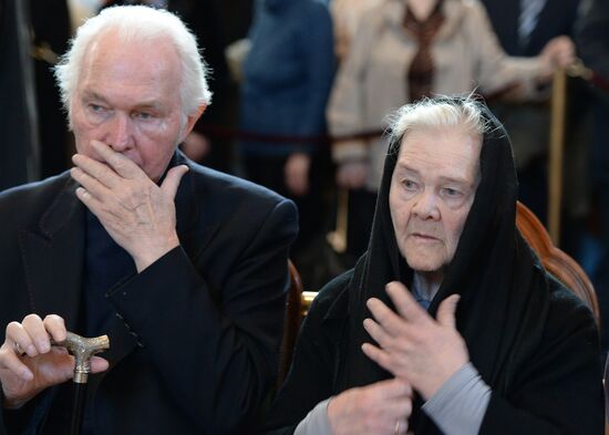 Отпевание писателя Валентина Распутина в храме Христа Спасителя