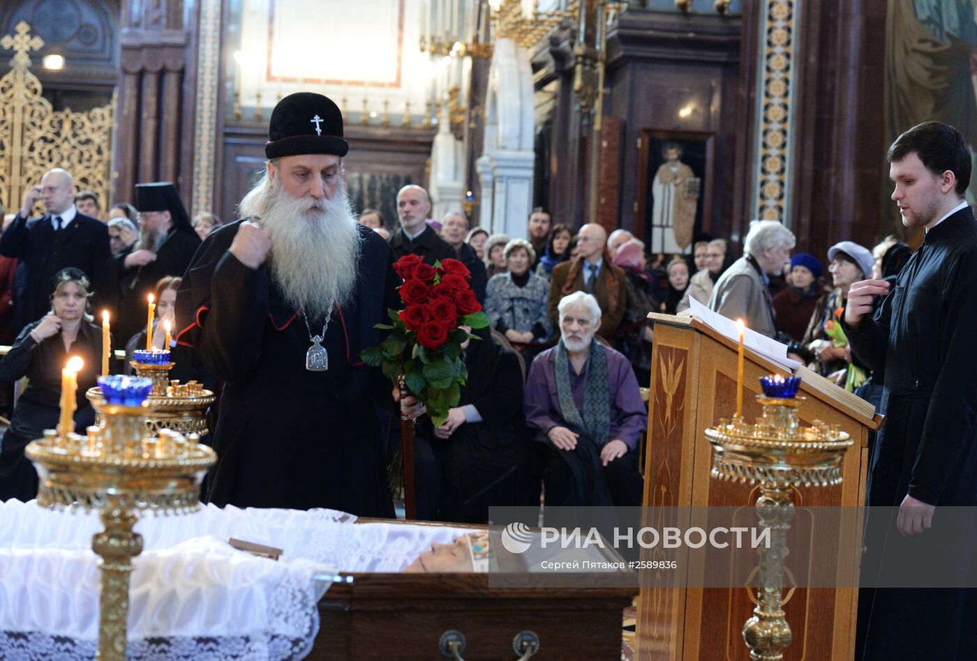 Отпевание писателя Валентина Распутина в храме Христа Спасителя