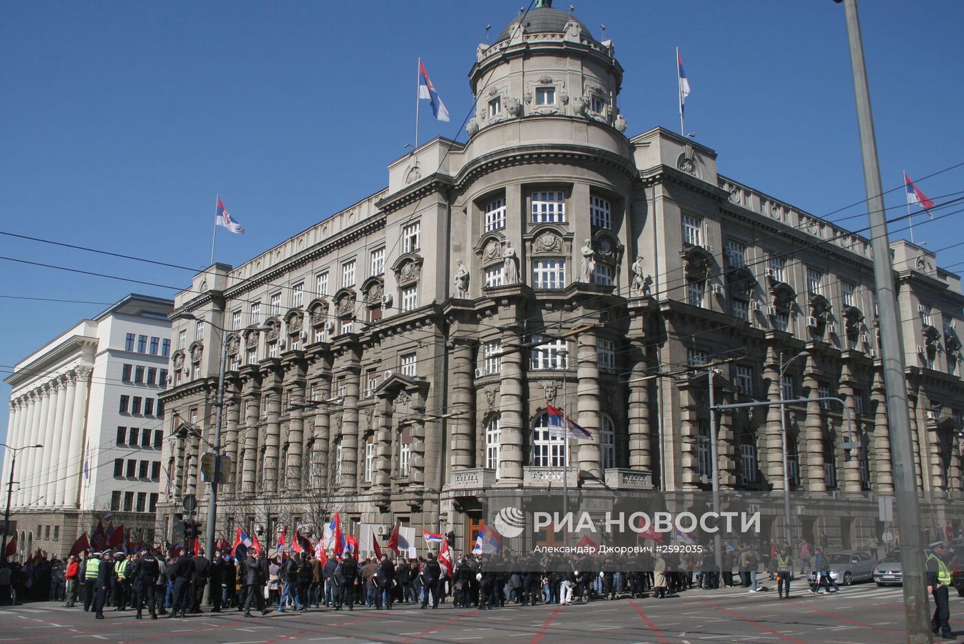 Антиправительственные протесты в Белграде