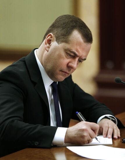 Премьер-министр РФ Д.Медведев провел заседание правительственной комиссии по развитию Калининградской области