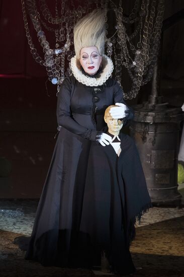 Спектакль "Алиса" БДТ имени Г.А.Товстоногова в Москве