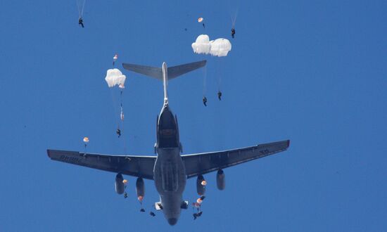Учения воздушно-десантного соединения в Приморском крае