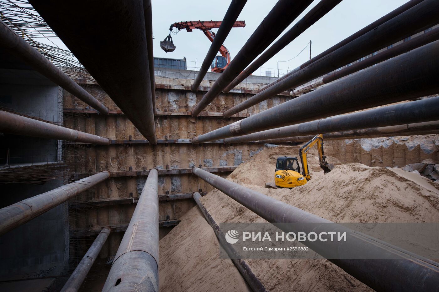 С.Собянин осмотрел ход строительства станции "Хорошевская"