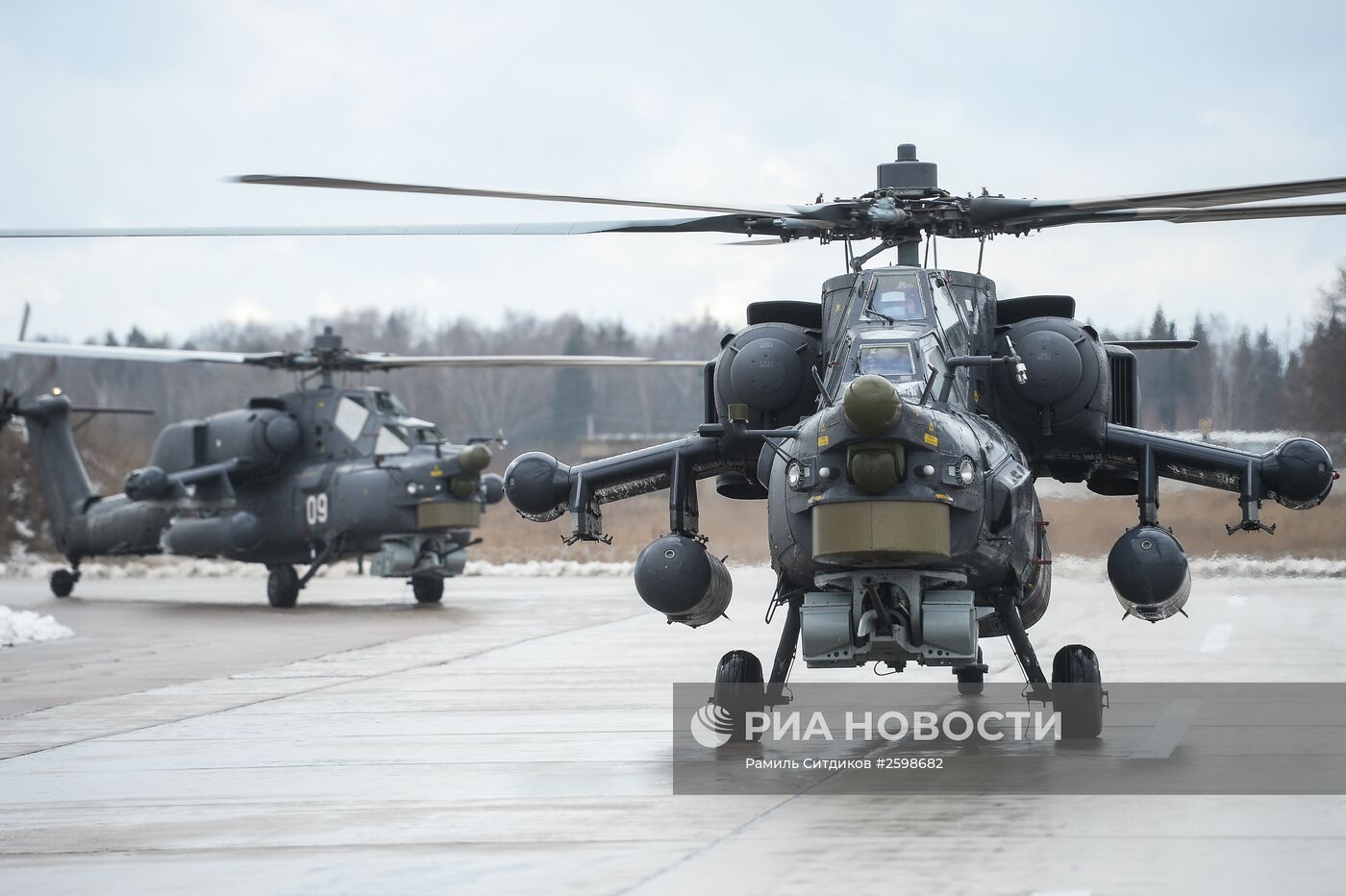 Прибытие авиационной техники для участия в тренировках воздушной части военного парада на Красной площади