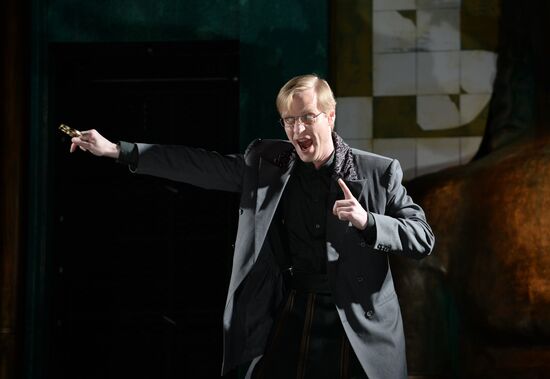 Прогон оперы А.Маноцкова "Титий Безупречный" в постановке режиссера В.Мирзоева