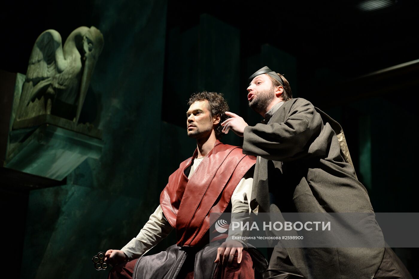 Прогон оперы А.Маноцкова "Титий Безупречный" в постановке режиссера В.Мирзоева