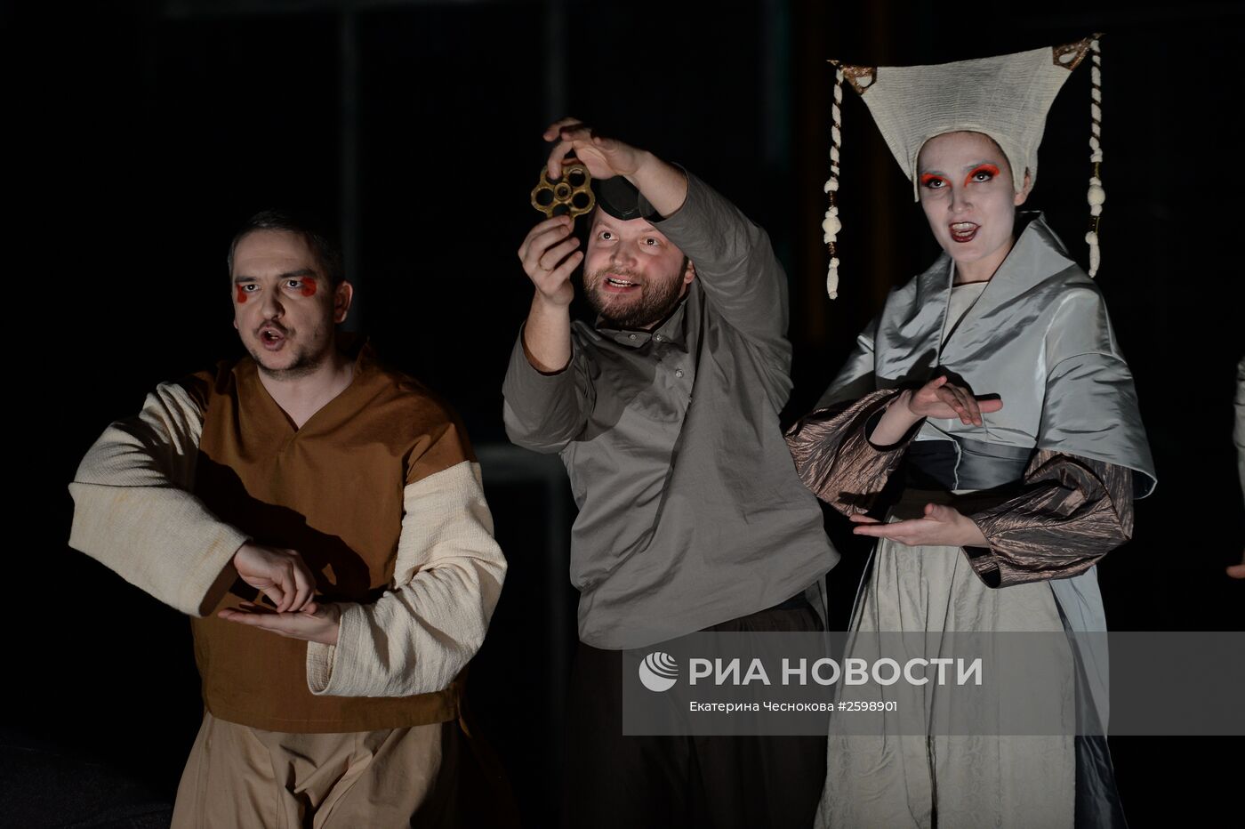 Прогон оперы А.Маноцкова "Титий Безупречный" в постановке режиссера В.Мирзоева