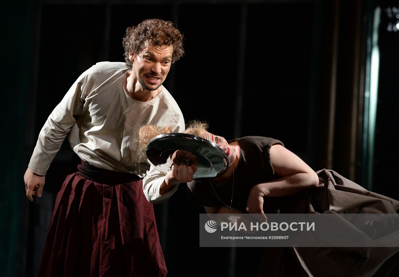 Прогон оперы А.Маноцкова "Титий Безупречный" в постановке режиссера В.Мирзоева