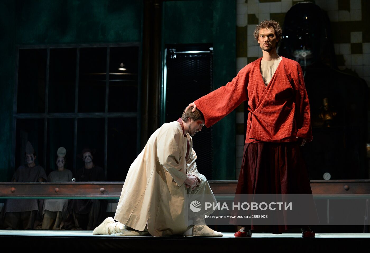 Прогон оперы А.Маноцкова "Титий Безупречный" в постановке режиссера В.Мирзоева